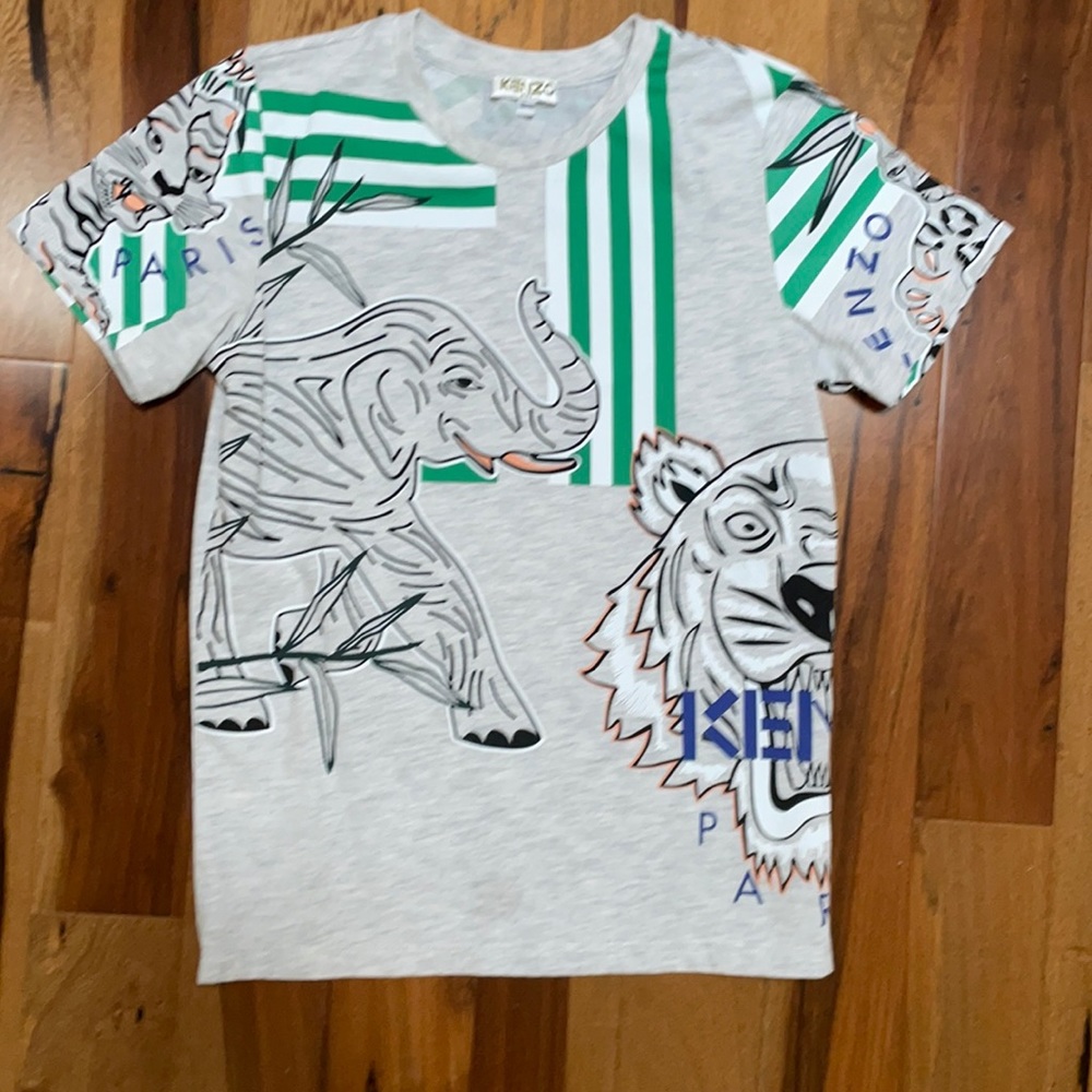 Brand new 🐅🐘 shirt
